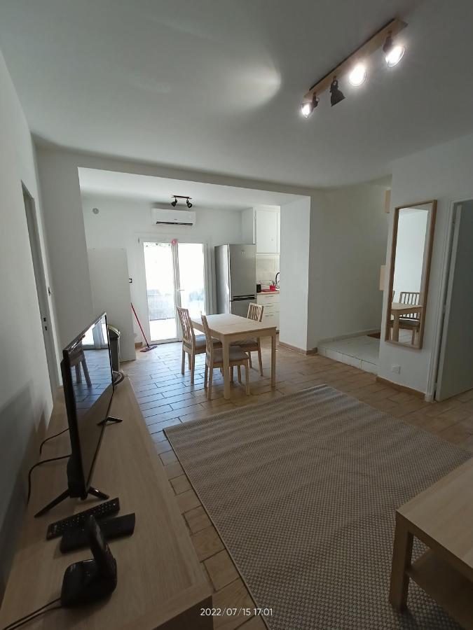 T2 Renove En Rdc Avec Cour, Intra Muros Apartment Avignon